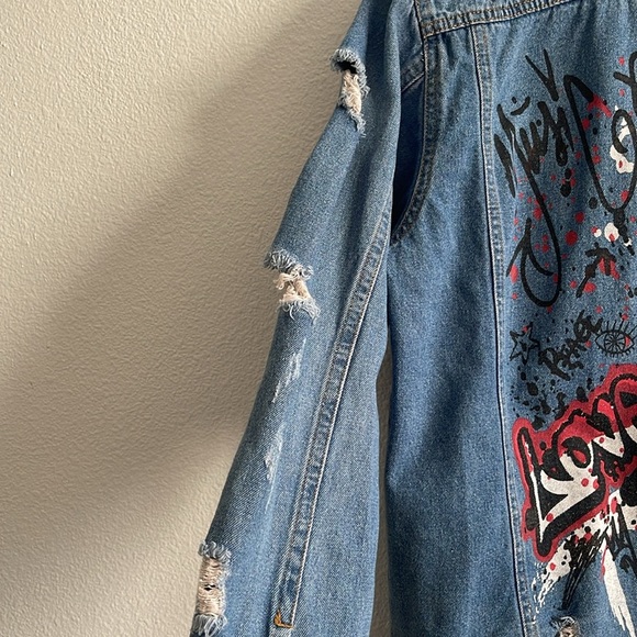 The Style Between Us Womens Denim/Jean Jacket Back Art Design Distressed Size M - Picture 8 of 11